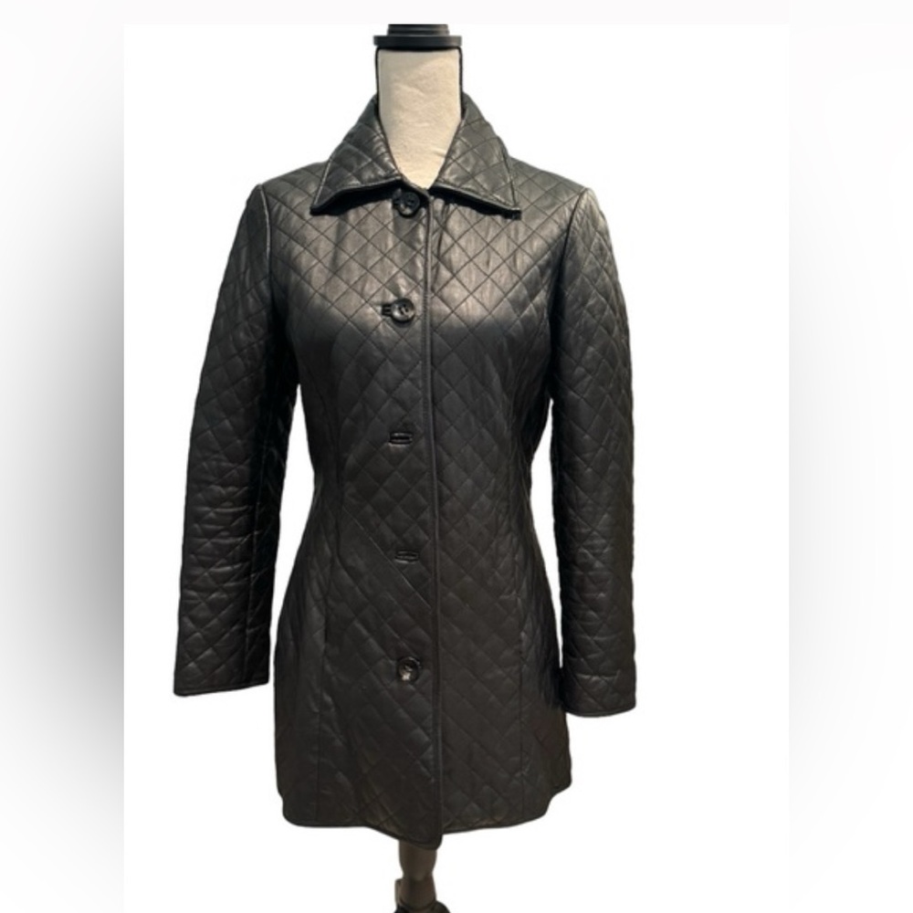 Neiman Marcus Quilted Leather Jacket. Black. Size small.